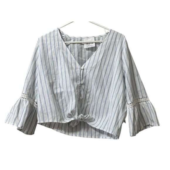Sadie And Sage Button Tie Crop Top XL Cotton Bell Sleeve‎ Embroidered Cotton NWT - Picture 1 of 10